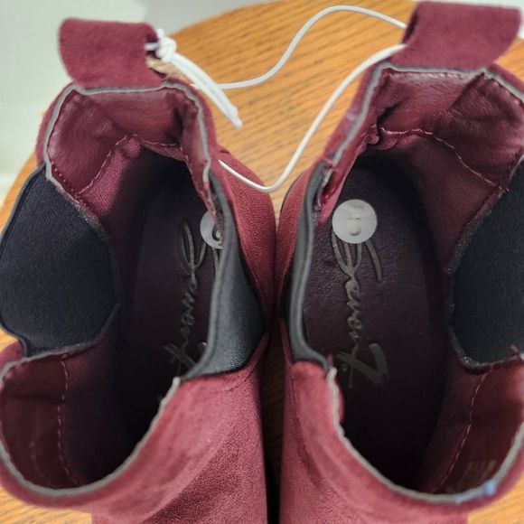 Seven7 Oxblood Manhattan Micro Suede Boot Size 6 NWT Ankle Bootie - Picture 10 of 11